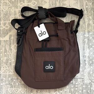 ALO Yoga Utility Cross Body Bucket Bag